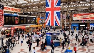 A Walk Through The London Victoria Station London England [upl. by Rhoda]